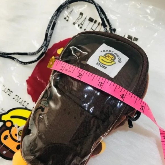A Bathing Ape Baby Milo Banana Plush Mobile Phone Pouch Brown - Picture 6 of 6